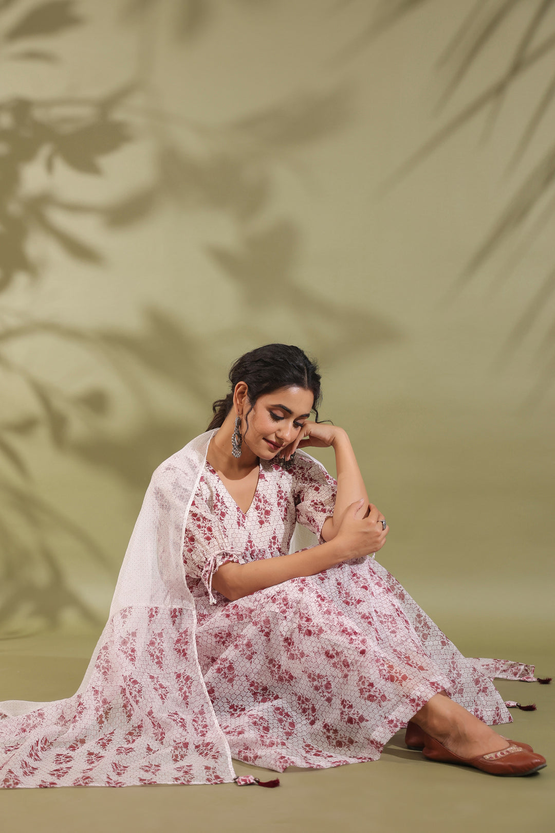 AW-DO-08 - HAND BLOCK PRINTED KOTA DORIA & COTTON SUIT SET OF 3