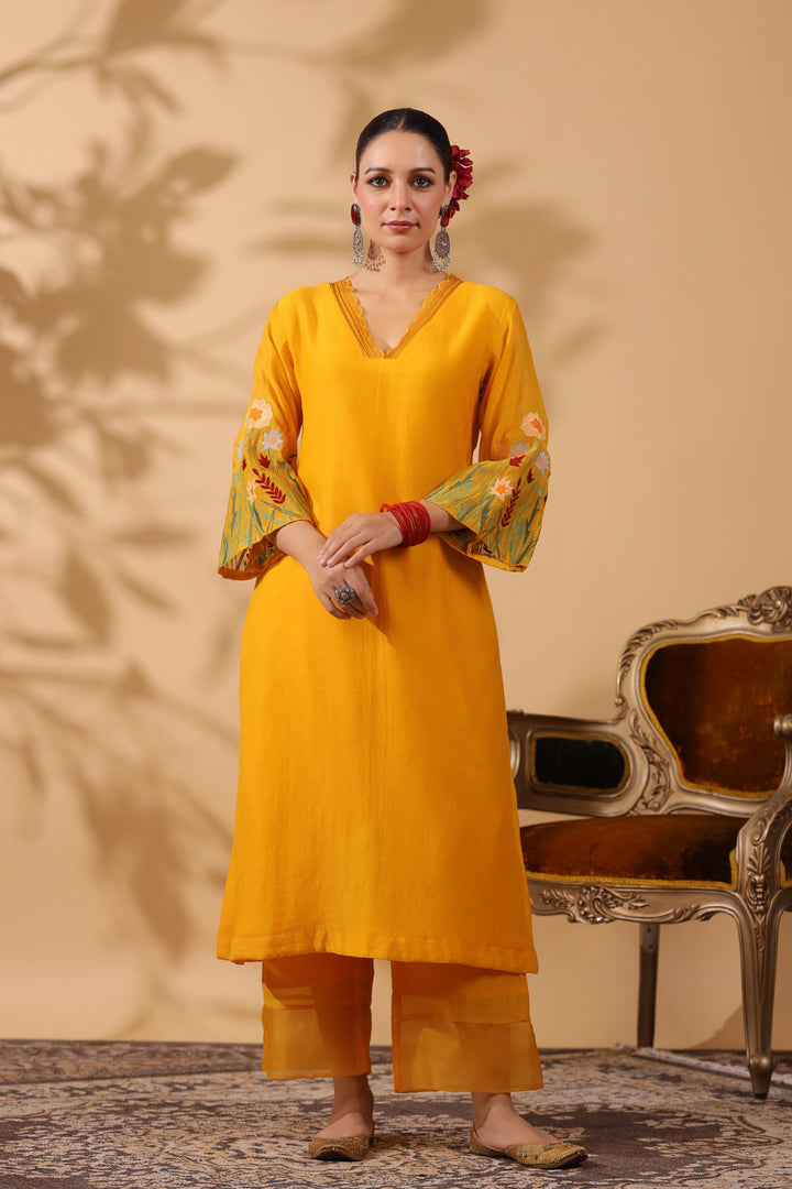 VINTAGE THREADS