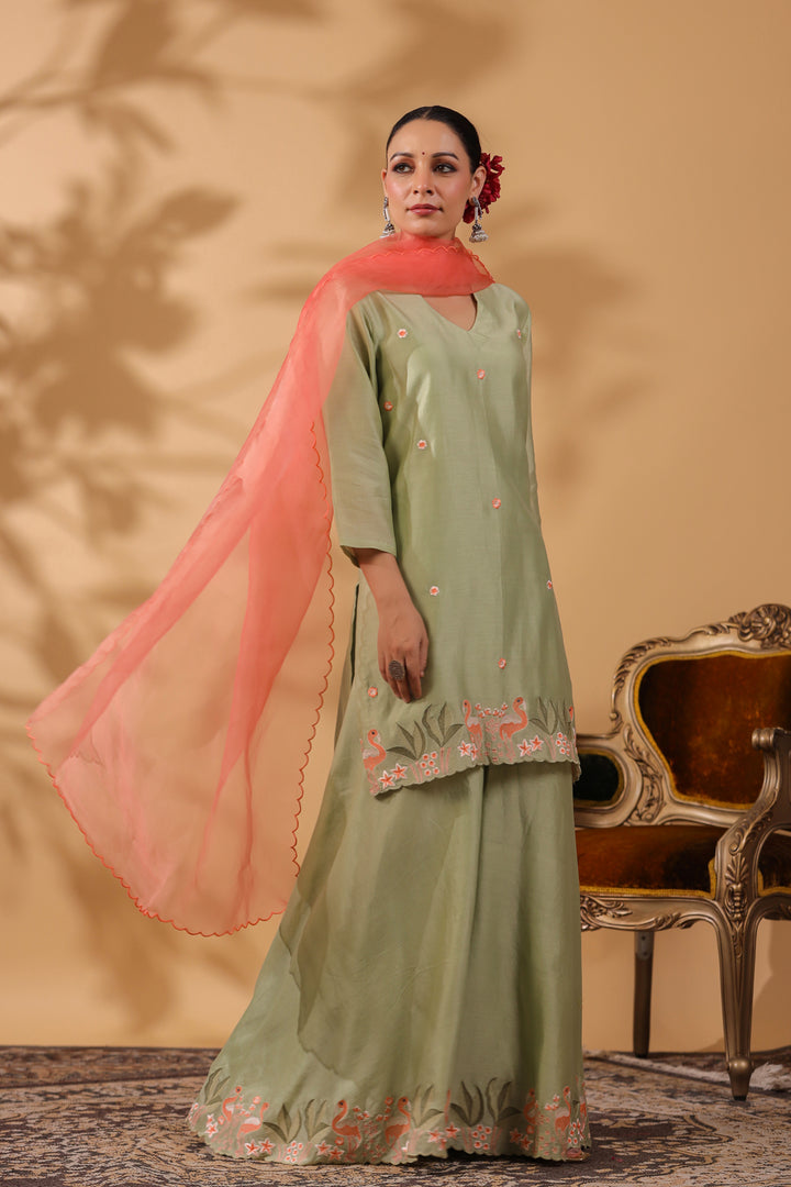 VINTAGE THREADS