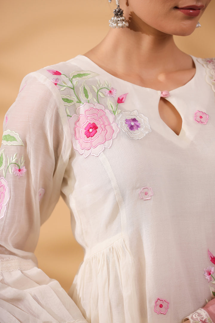 VINTAGE THREADS